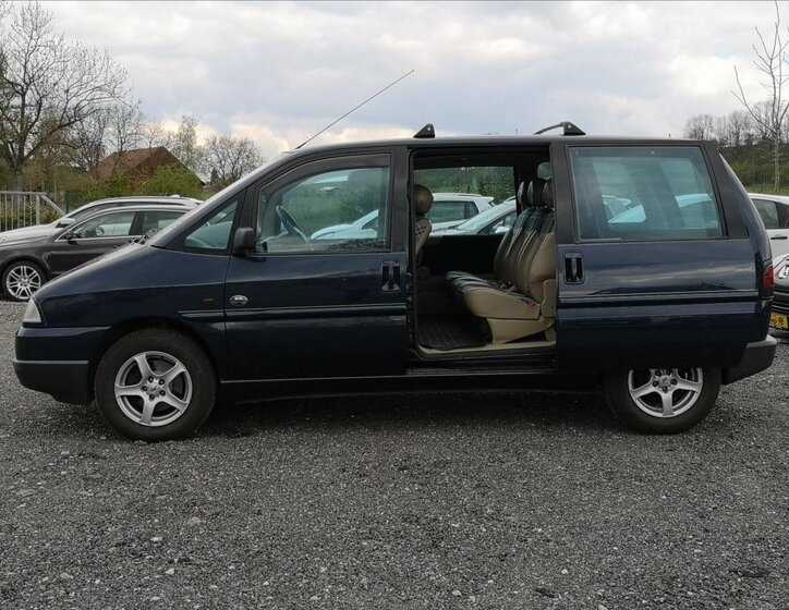 Peugeot 806 Kombi 2,1 l 80 kw