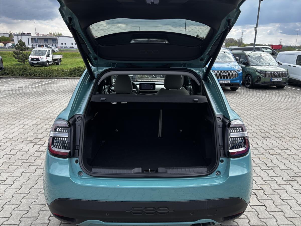 Fiat 600 SUV / Terénní 1,2 l 100 kw