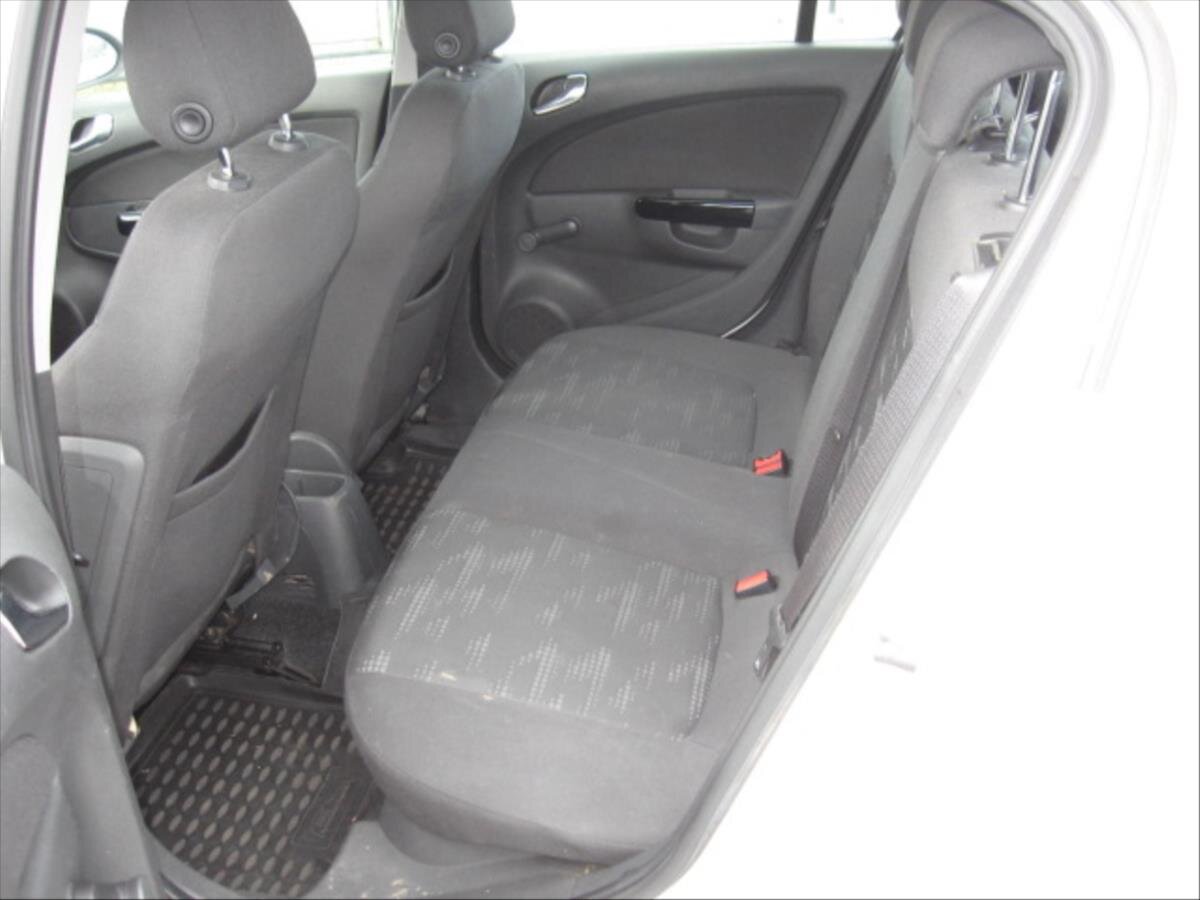 Opel Corsa Hatchback 1,4 l 74 kw