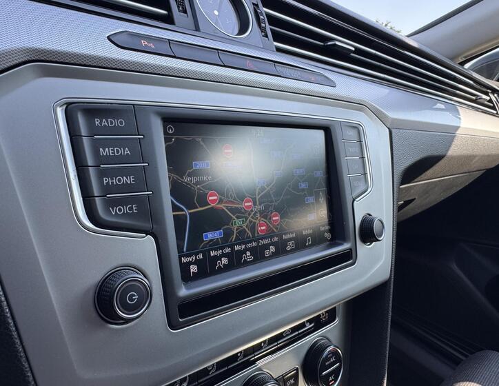 Volkswagen Passat 23