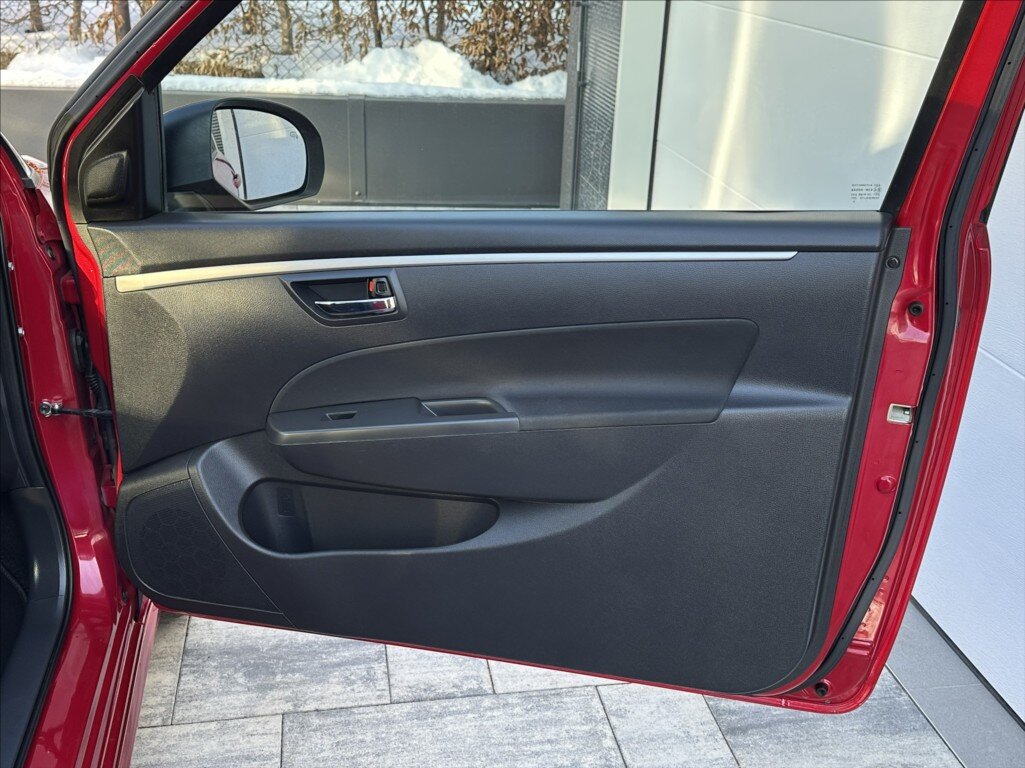 Suzuki Swift Hatchback 1,6 l 100 kw