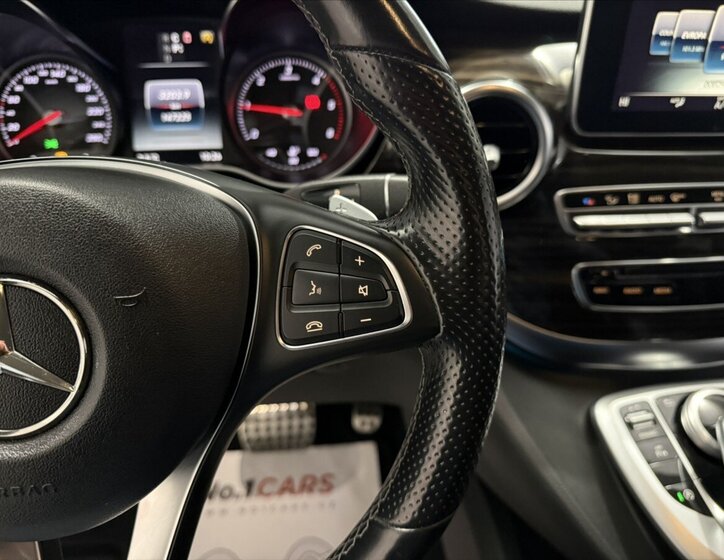 Mercedes-Benz Třídy V 9