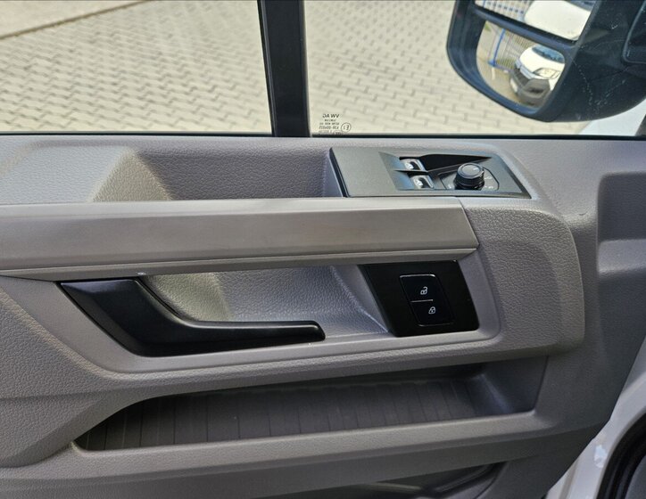 Volkswagen Crafter 9