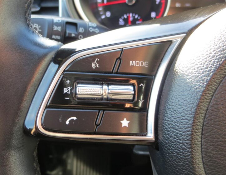 KIA Ceed Hatchback 1,5 l 118 kw