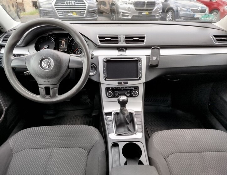 Volkswagen Passat Kombi 2,0 l 103 kw