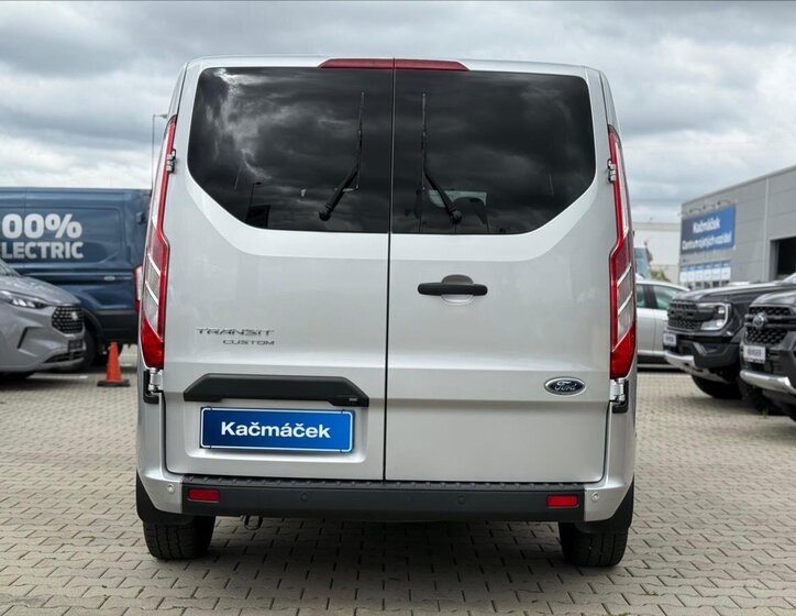 Ford Transit Custom Kombi 2,0 l 96 kw