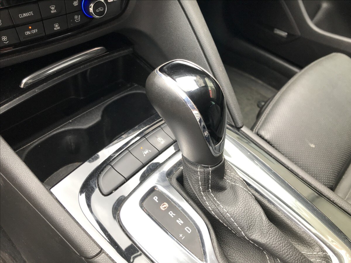 Opel Insignia Kombi 2,0 l 125 kw