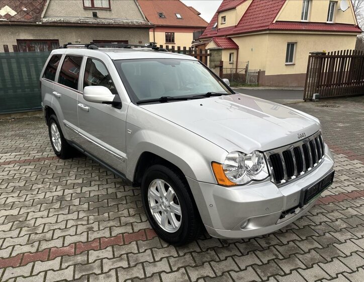 Jeep Grand Cherokee 1