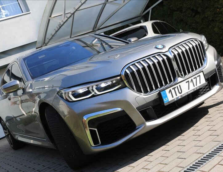 BMW Řada 7 Sedan / Limuzína 3,0 l 294 kw