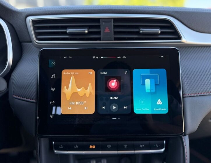 MG ZS SUV / Terénní 1,5 l 78 kw