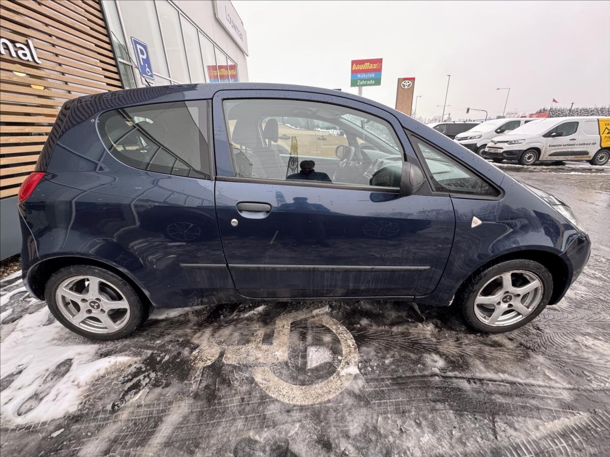 Mitsubishi Colt Hatchback 1,1 l 55 kw