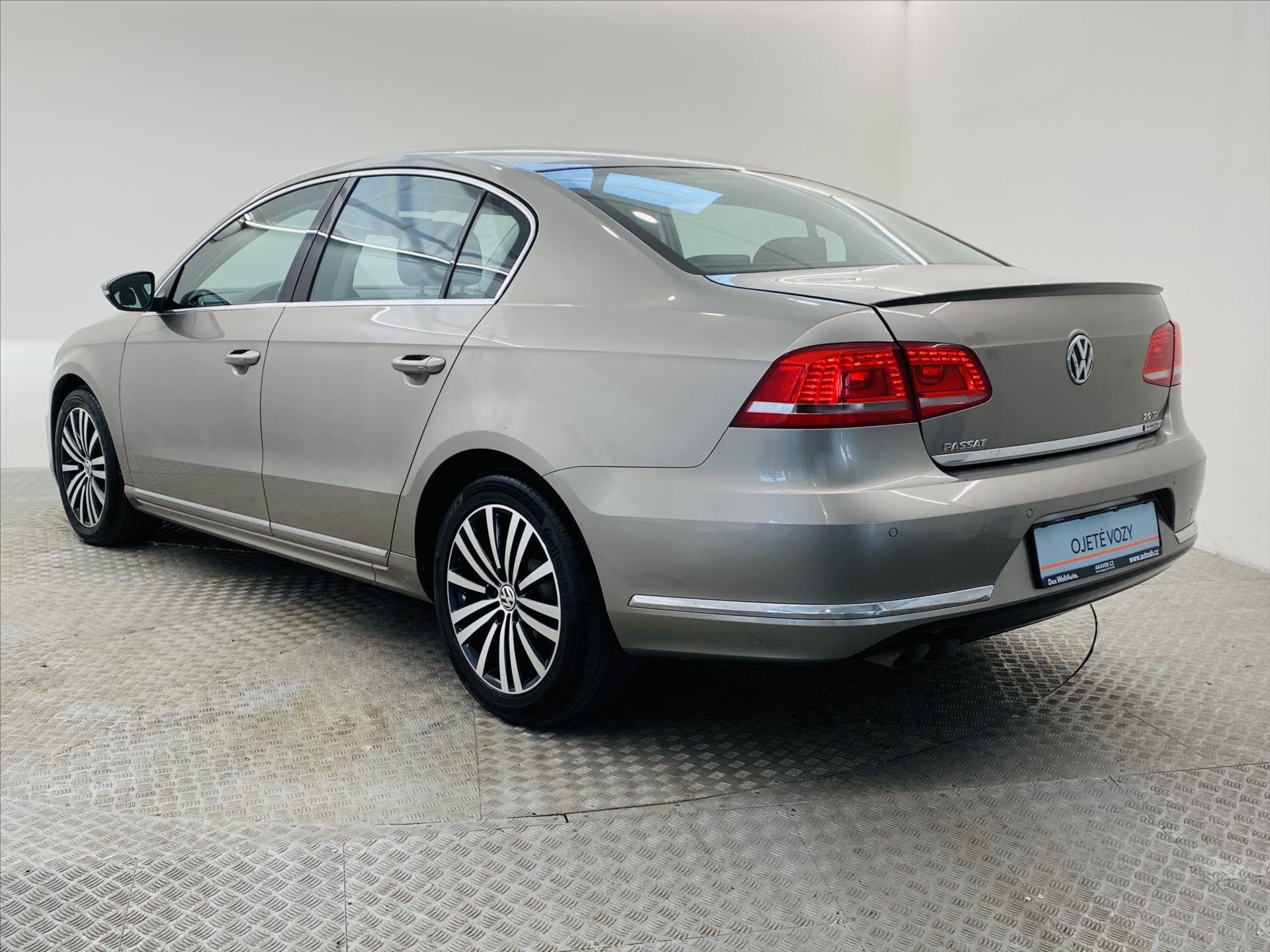 Volkswagen Passat Sedan / Limuzína 2,0 l 130 kw