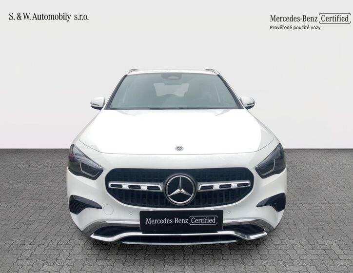 Mercedes-Benz GLA 2