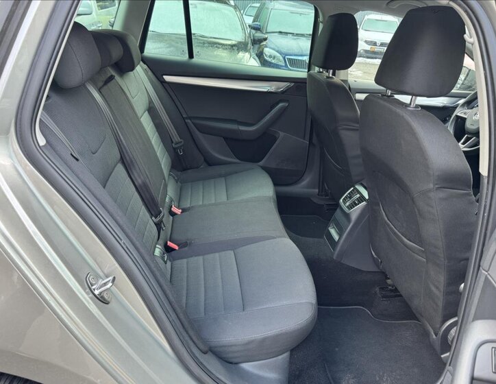 Škoda Octavia Kombi 2,0 l 110 kw