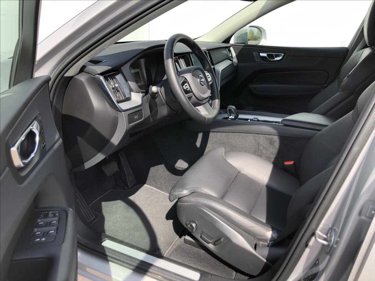 Volvo XC60 Kombi 2,0 l 145 kw