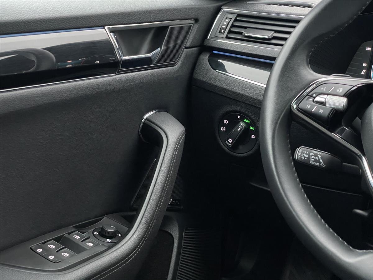 Škoda Superb Kombi 2,0 l 110 kw