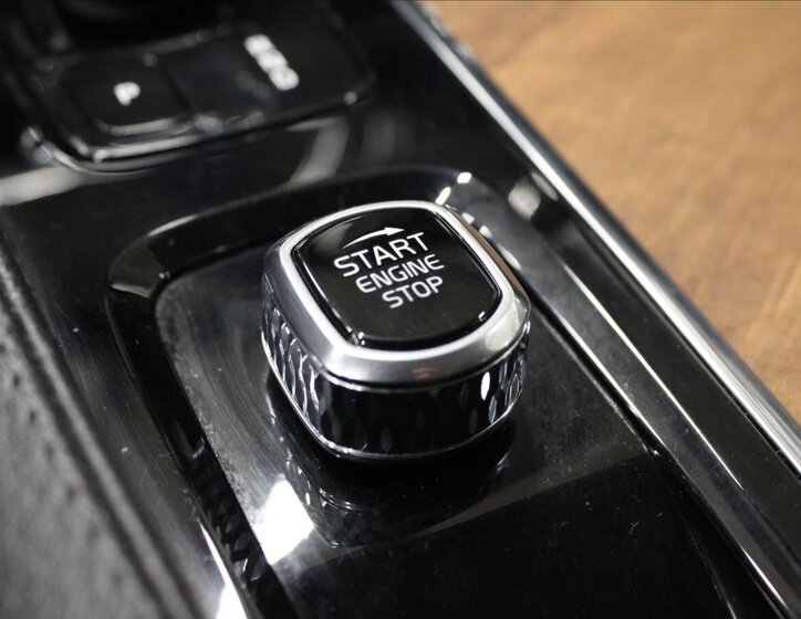 Volvo XC90 SUV / Terénní 2,0 l 173 kw