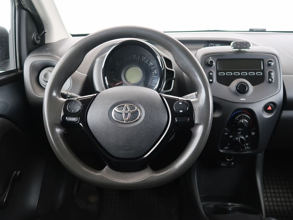 Toyota Aygo Hatchback 998,0 53 kw