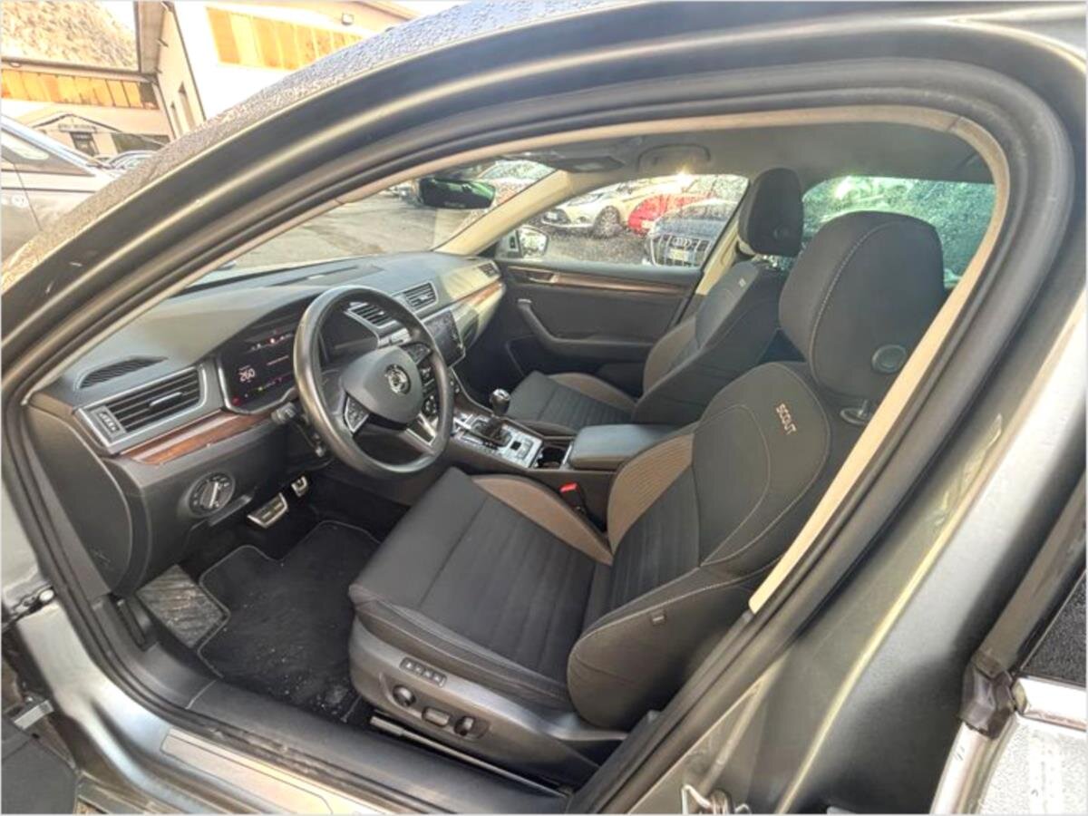 Škoda Superb Kombi 2,0 l 140 kw