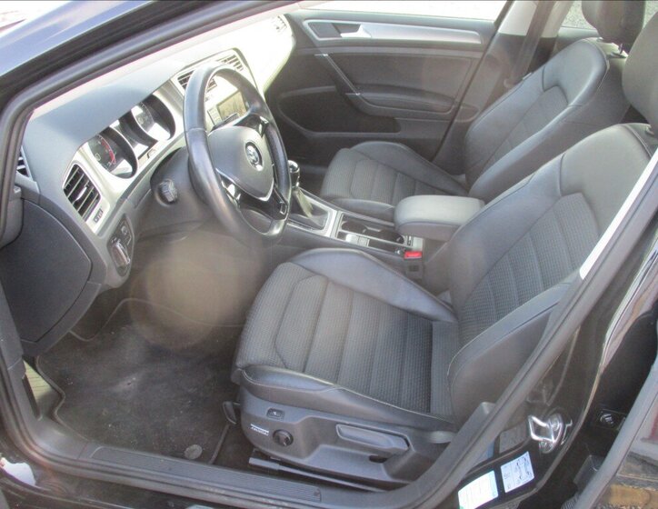 Volkswagen Golf Hatchback 1,2 l 77 kw