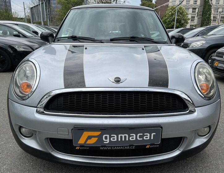 Mini Cooper Hatchback 1,6 l 88 kw
