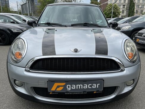 Mini Cooper Hatchback 1,6 l 88 kw