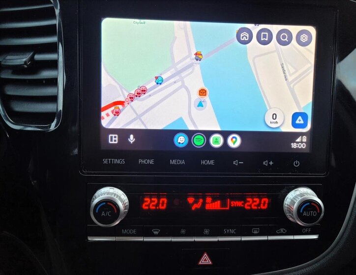 Mitsubishi Outlander 24