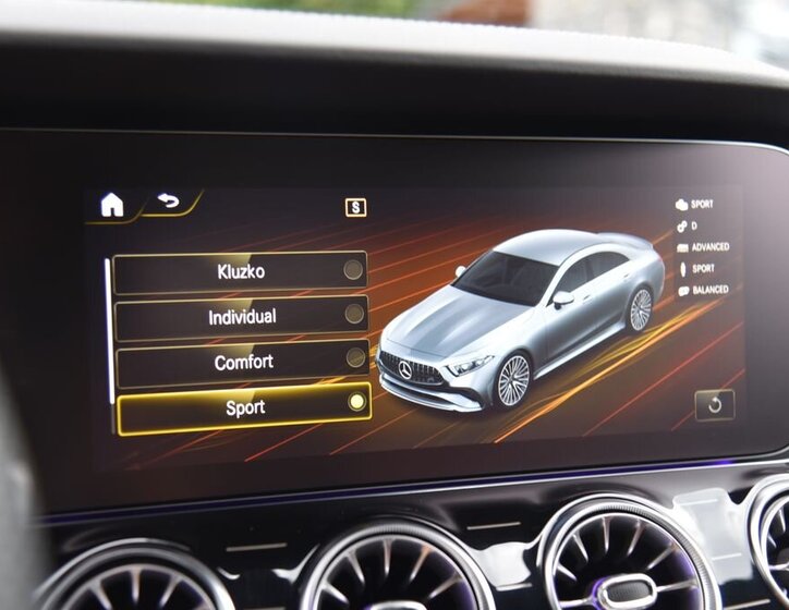 Mercedes-Benz CLS Sedan 3,0 l 320 kw