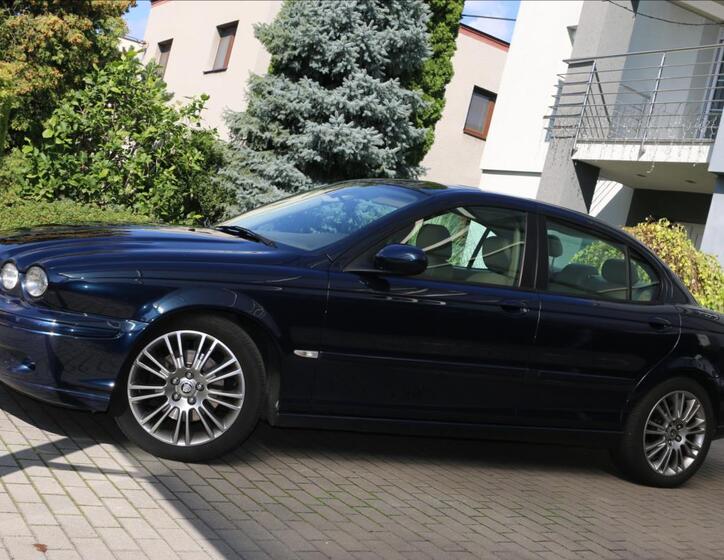 Jaguar X-Type 12