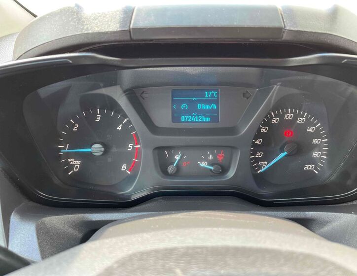 Ford Transit Custom 9