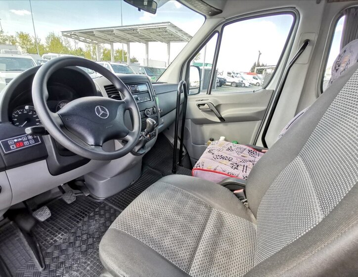 Mercedes-Benz Ostatní Ostatní 2,1 l 120 kw