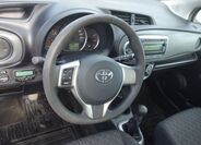 Toyota Yaris 17