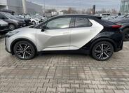 Toyota C-HR 4