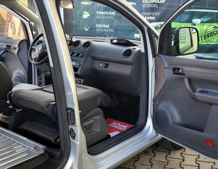 Volkswagen Caddy Skříň 1,6 l 75 kw