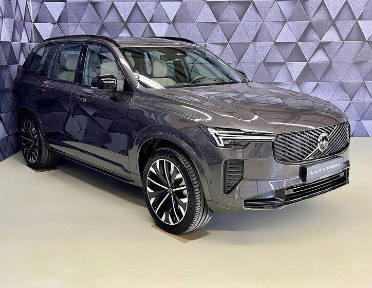 Volvo XC90 SUV / Terénní 2,0 l 184 kw