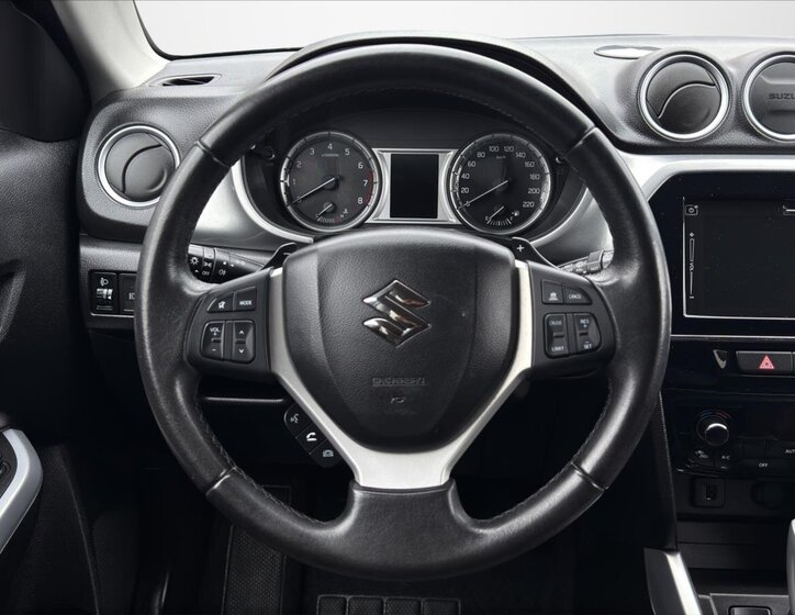 Suzuki Vitara SUV 1,6 l 88 kw
