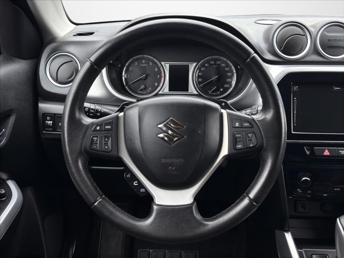Suzuki Vitara SUV 1,6 l 88 kw
