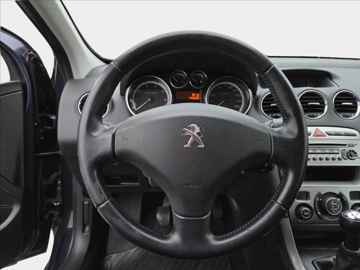 Peugeot 308 Hatchback 1,6 l 88 kw
