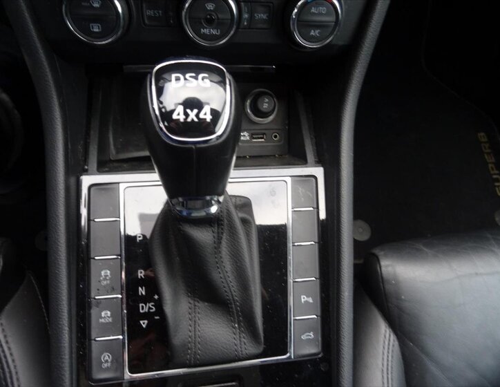 Škoda Superb Kombi 2,0 l 140 kw