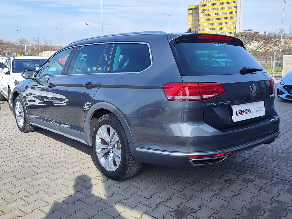 Volkswagen Passat Kombi 2,0 l 176 kw