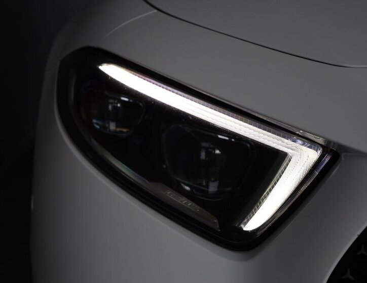 Mercedes-Benz CLS Sedan / Limuzína 2,0 l 195 kw