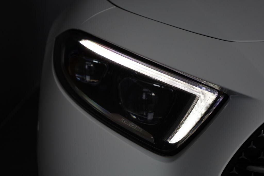 Mercedes-Benz CLS Sedan / Limuzína 2,0 l 195 kw