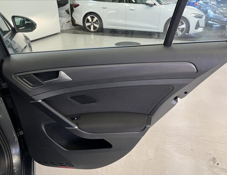 Volkswagen Golf Hatchback 1,5 l 96 kw