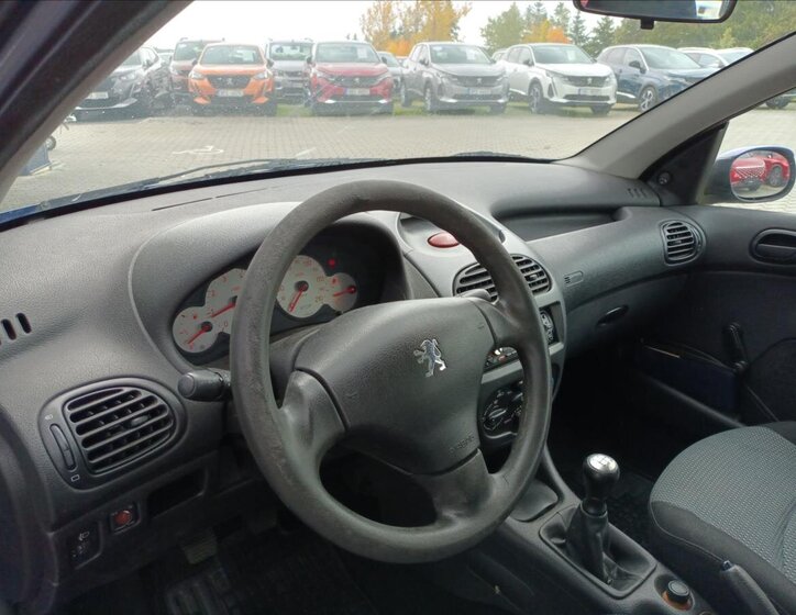 Peugeot 206 Hatchback 1,1 l 44 kw