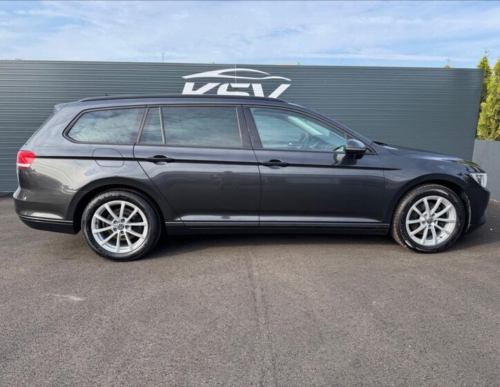 Volkswagen Passat Kombi 2,0 l 110 kw