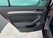 Volkswagen Passat Sedan / Limuzína 2,0 l 140 kw