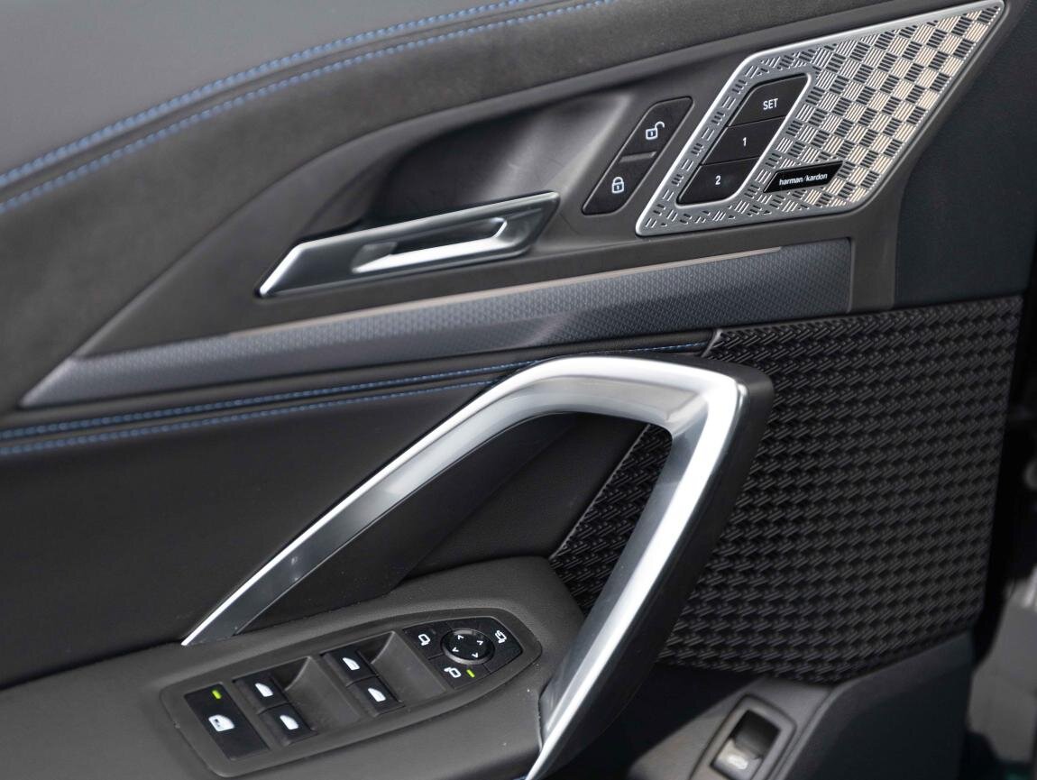 BMW X2 SUV 2,0 l 221 kw