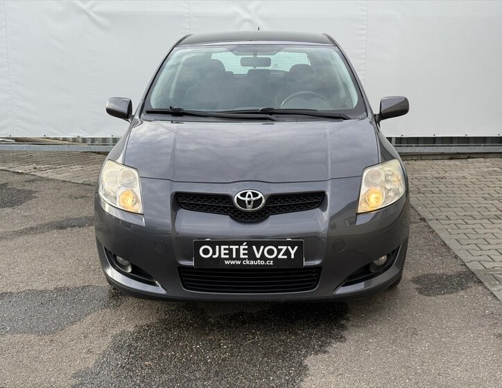 Toyota Auris Hatchback 1,6 l 91 kw