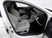 Mercedes-Benz GLA 15