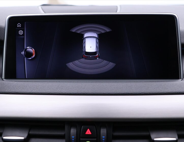 BMW X5 SUV 3,0 l 230 kw